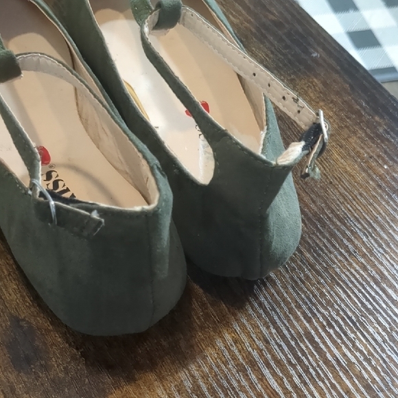 Hot Kiss Women's Olive Green Flats - Picture 4 of 12